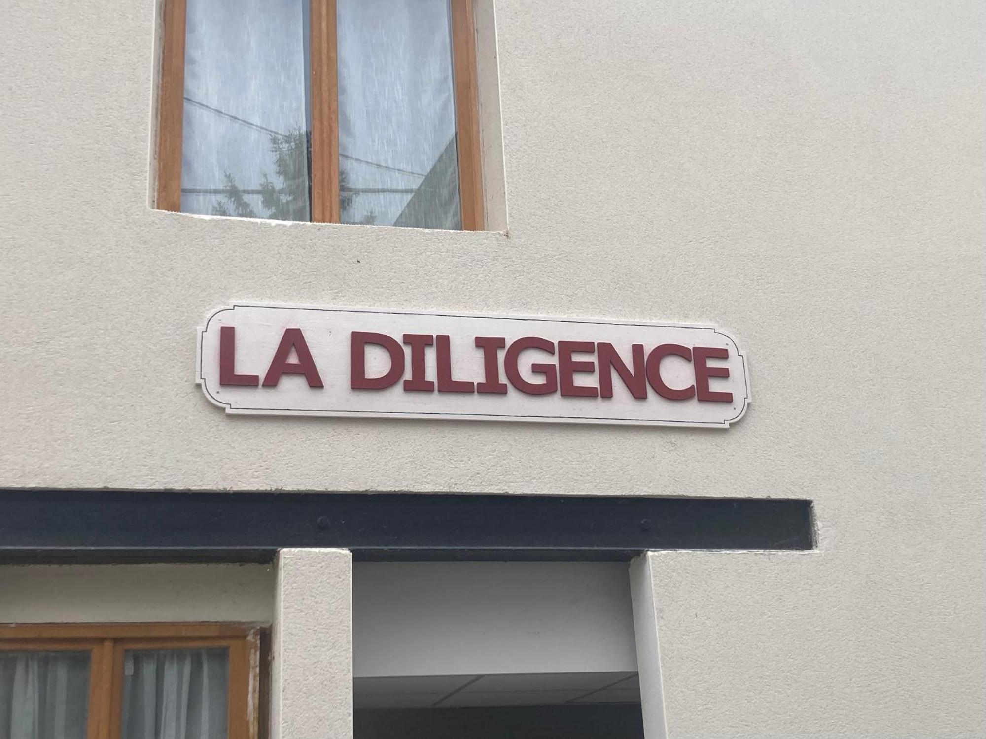La diligence 2, centre Saint Jean de Losne Exterior foto